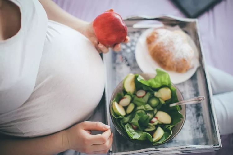 孕妇前三个月饮食指南，营养与健康的保障